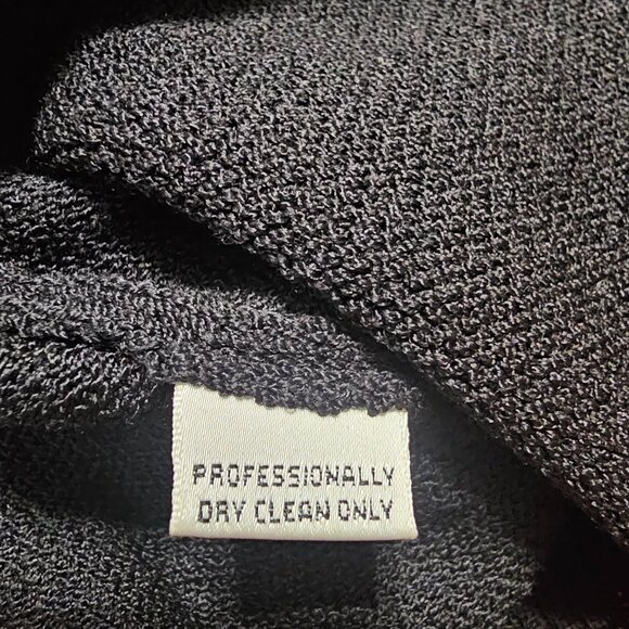 St. John Black Santana Knit Tank Top L Scoop Neck Quiet Luxury Old Money NWT - Picture 5 of 7